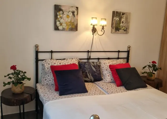 Emilia Apartment Vir