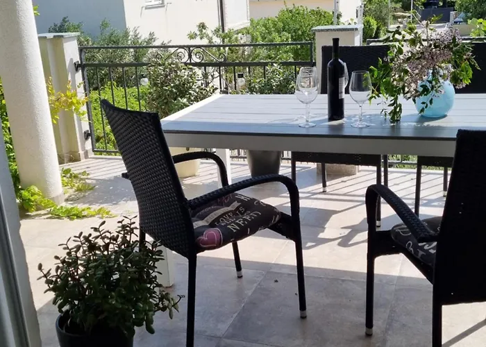 Emilia Apartment