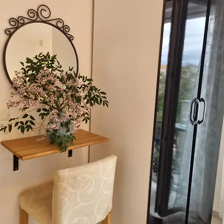 Emilia Apartmán Vir