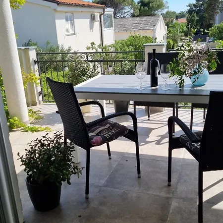 Emilia Apartamento