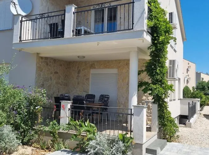 Emilia Apartament